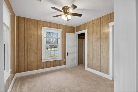 802 Cherry Avenue Grottoes VA 24441