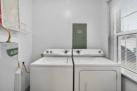 802 Cherry Avenue Grottoes VA 24441