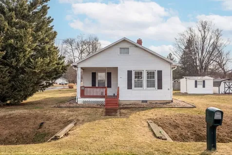 802 Cherry Avenue Grottoes VA 24441