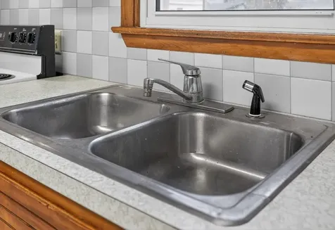 802 Cherry Avenue Grottoes VA 24441