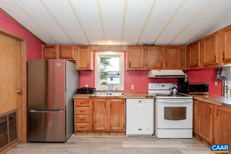 608 5th Street Grottoes VA 24441