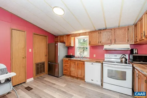 608 5th Street Grottoes VA 24441