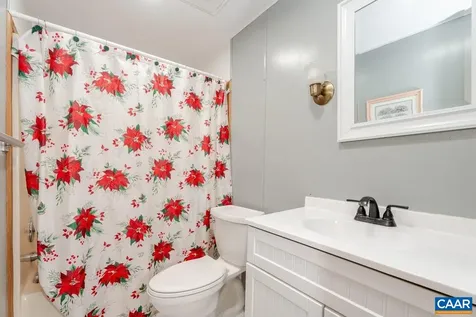 608 5th Street Grottoes VA 24441