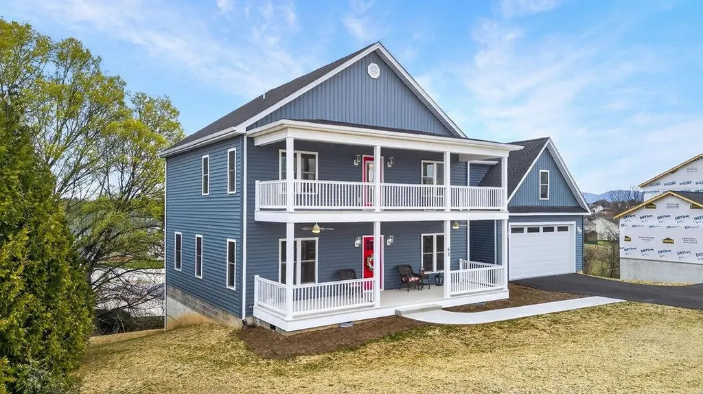 63 Victoria Drive Fishersville VA 22939