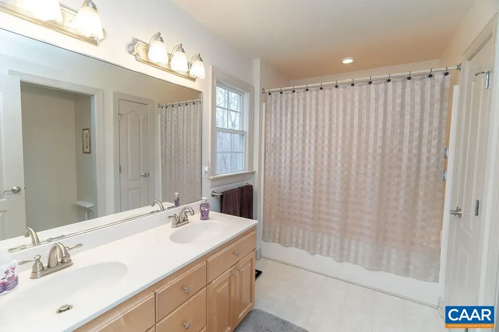 665 Fox Hollow Lane Palmyra VA 22963