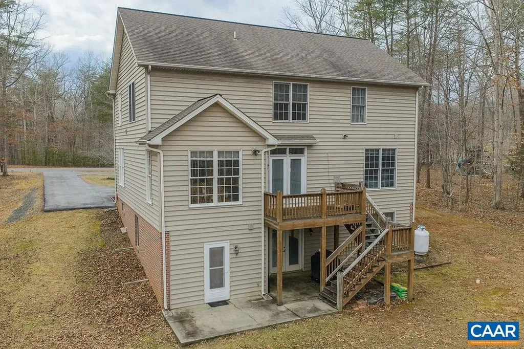 665 Fox Hollow Lane Palmyra VA 22963