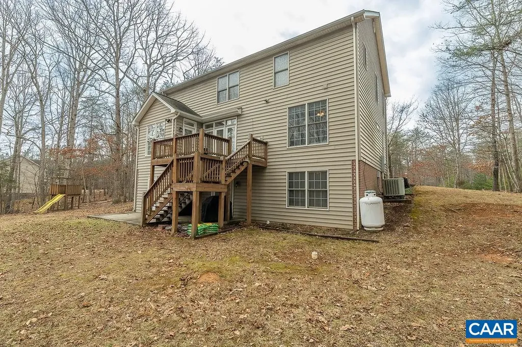 665 Fox Hollow Lane Palmyra VA 22963