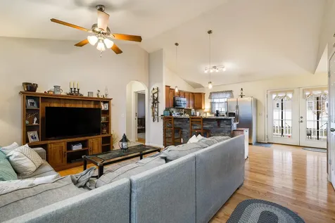 1447 Mandolin Avenue Grottoes VA 24441