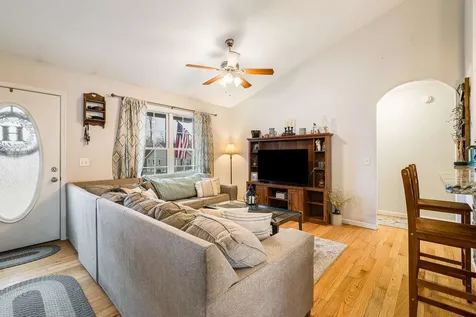 1447 Mandolin Avenue Grottoes VA 24441