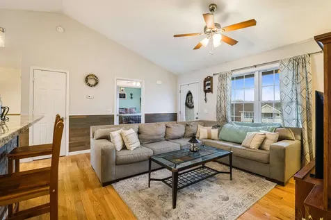 1447 Mandolin Avenue Grottoes VA 24441