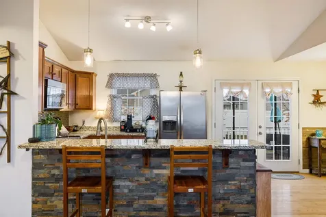 1447 Mandolin Avenue Grottoes VA 24441