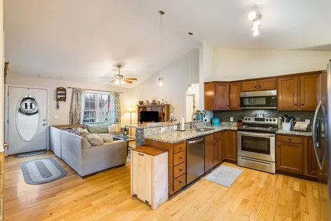 1447 Mandolin Avenue Grottoes VA 24441