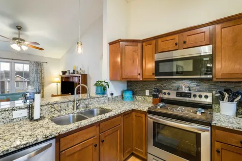 1447 Mandolin Avenue Grottoes VA 24441