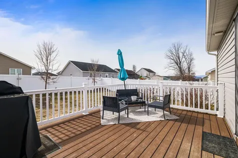 1447 Mandolin Avenue Grottoes VA 24441