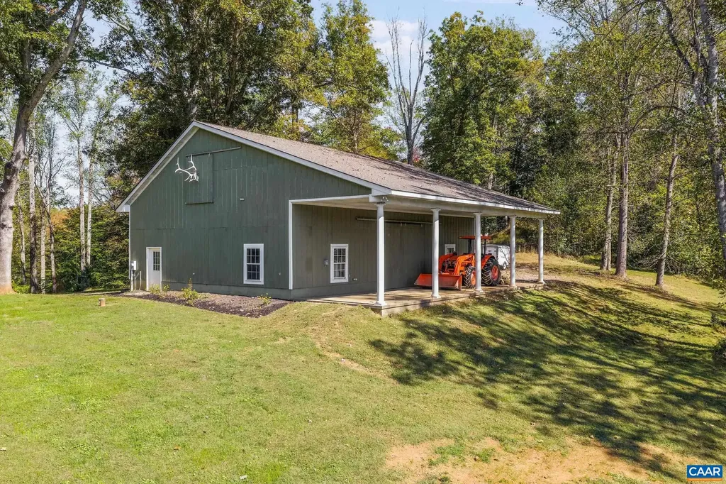 5498 Wyant Lane Charlottesville VA 22903