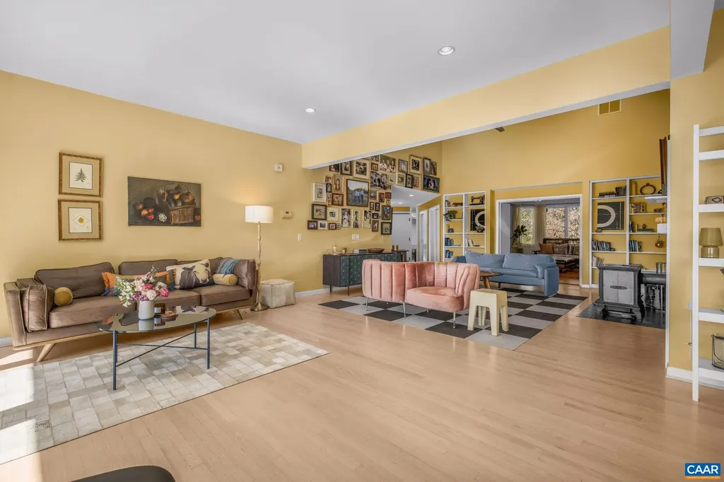 5498 Wyant Lane Charlottesville VA 22903