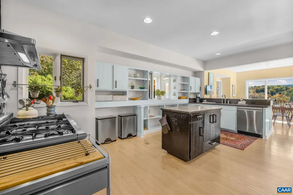 5498 Wyant Lane Charlottesville VA 22903