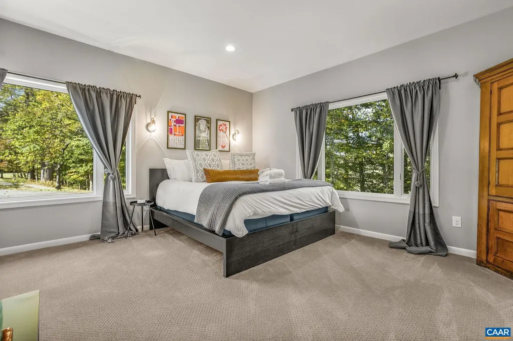 5498 Wyant Lane Charlottesville VA 22903