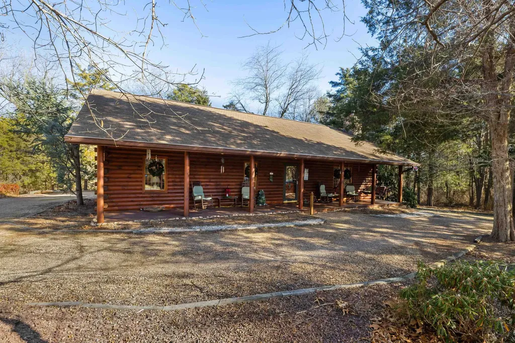 185 Fort Road Mcgaheysville VA 22840