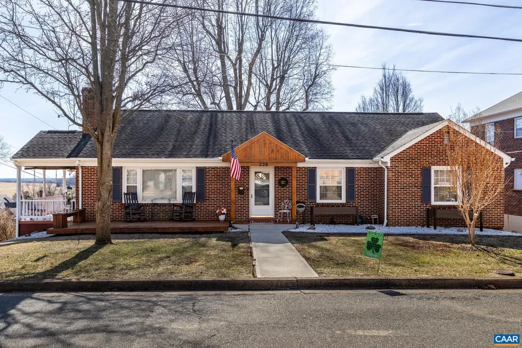 228 Piedmont Street Orange VA 22960
