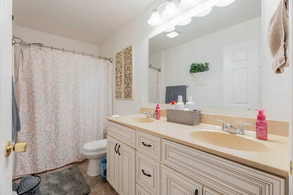 401 C Street W Elkton VA 22827