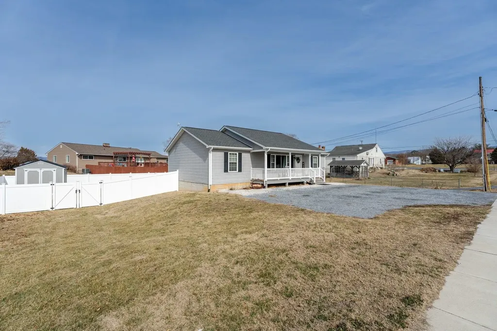 401 C Street W Elkton VA 22827