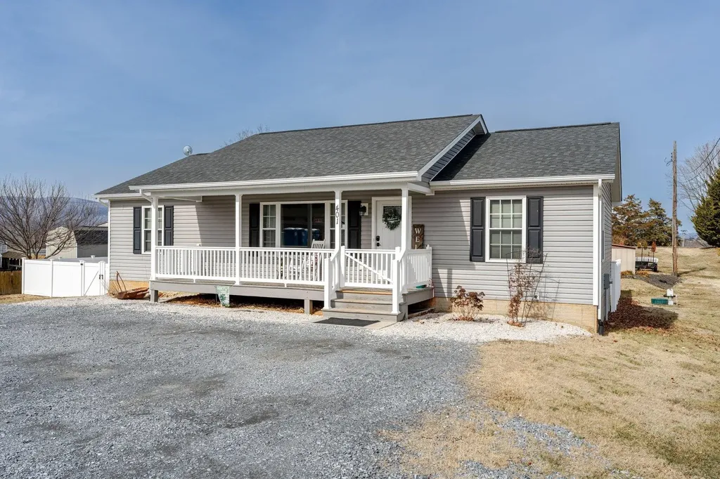 401 C Street W Elkton VA 22827