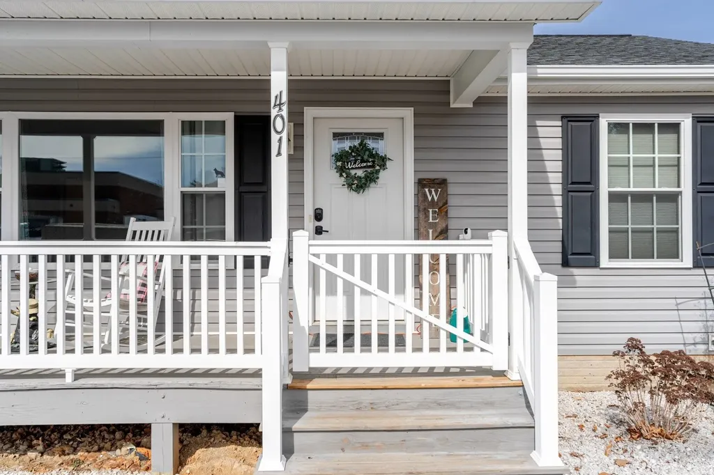 401 C Street W Elkton VA 22827