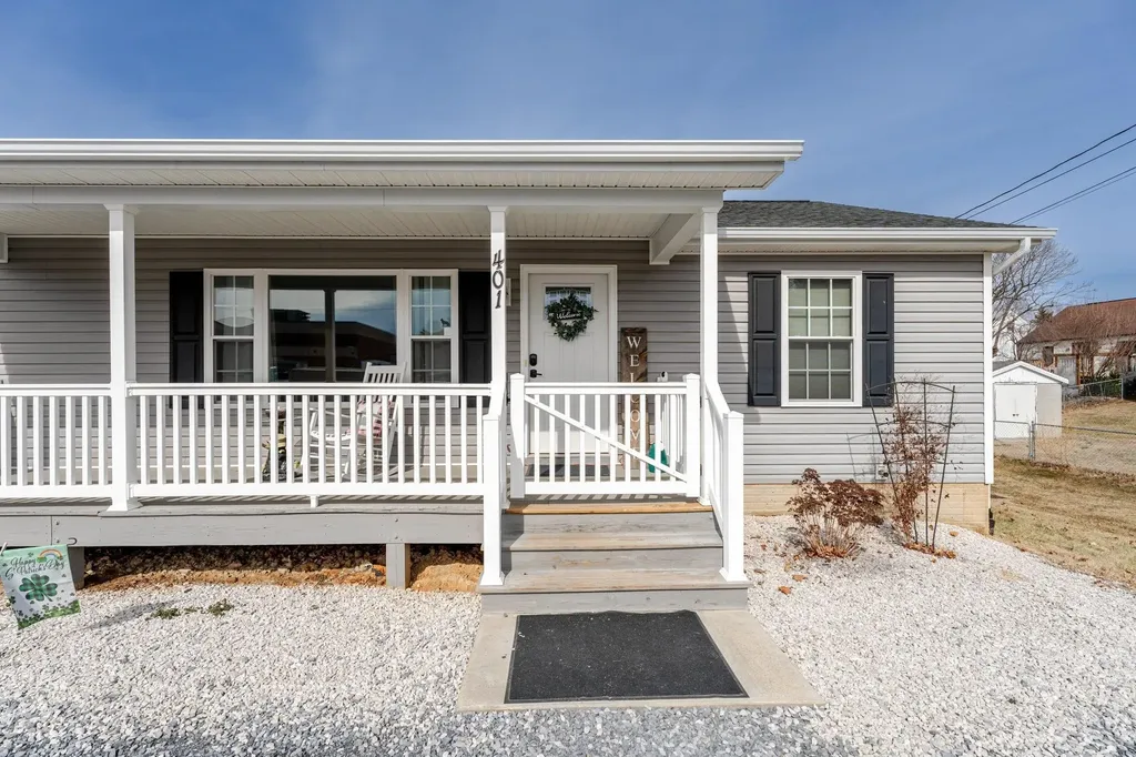 401 C Street W Elkton VA 22827