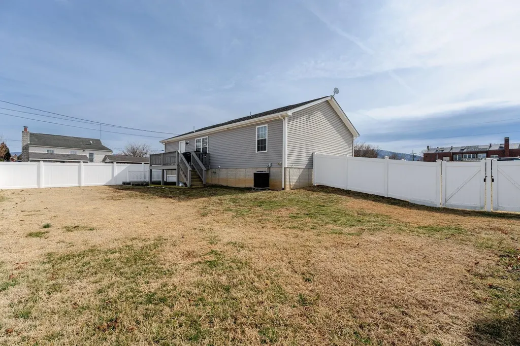 401 C Street W Elkton VA 22827