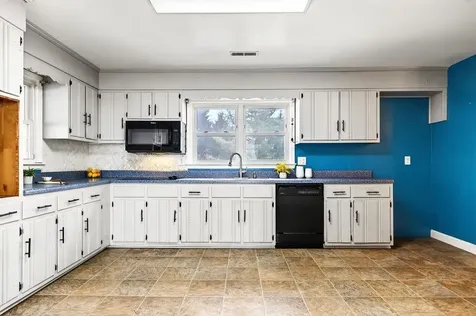 138 Tinkling Spring Road Fishersville VA 22939