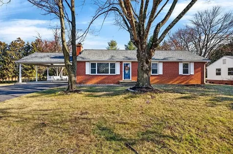 138 Tinkling Spring Road Fishersville VA 22939