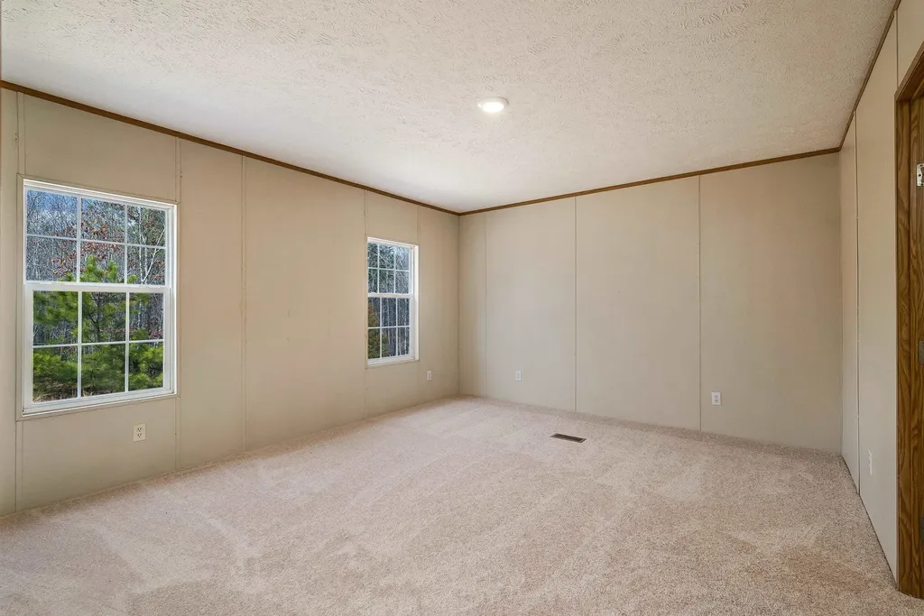 12090 Constitution Route S Scottsville VA 24590