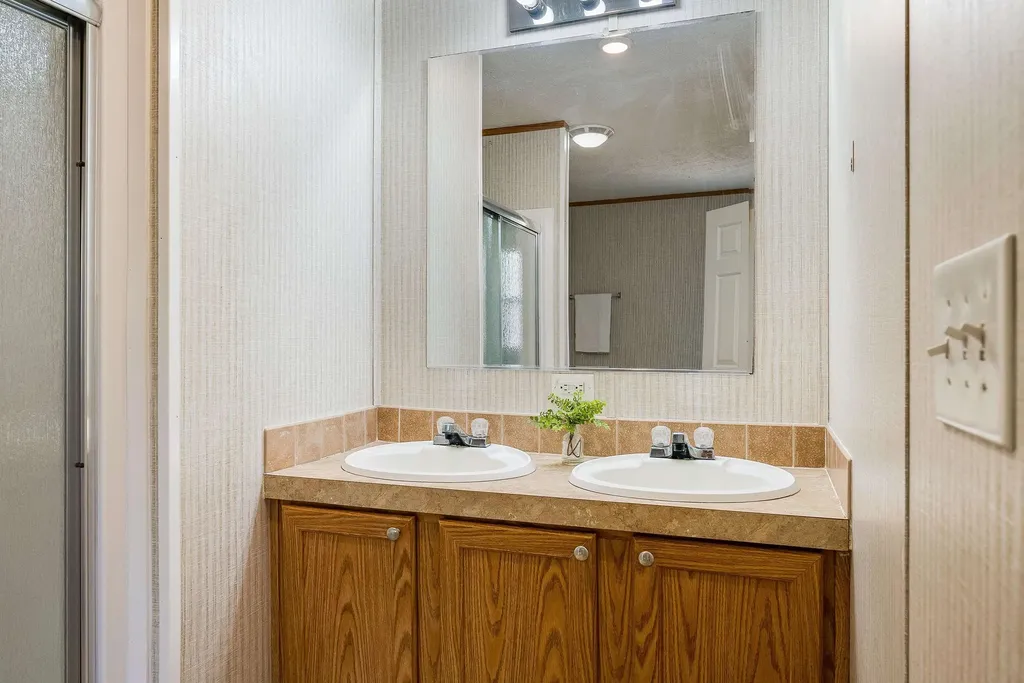 12090 Constitution Route S Scottsville VA 24590