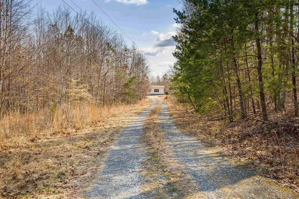 12090 Constitution Route S Scottsville VA 24590