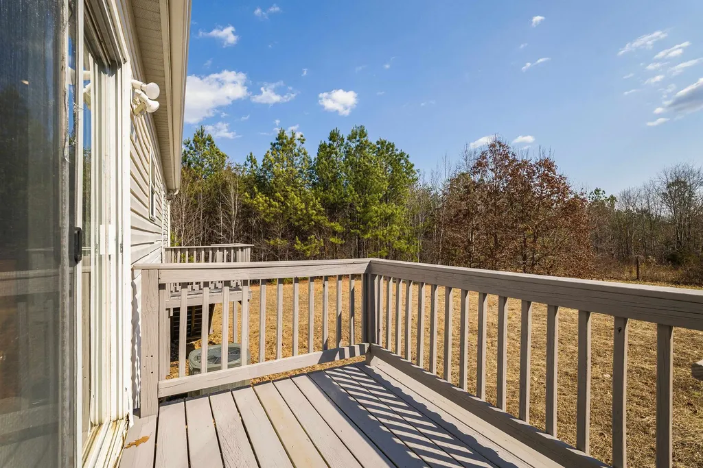 12090 Constitution Route S Scottsville VA 24590