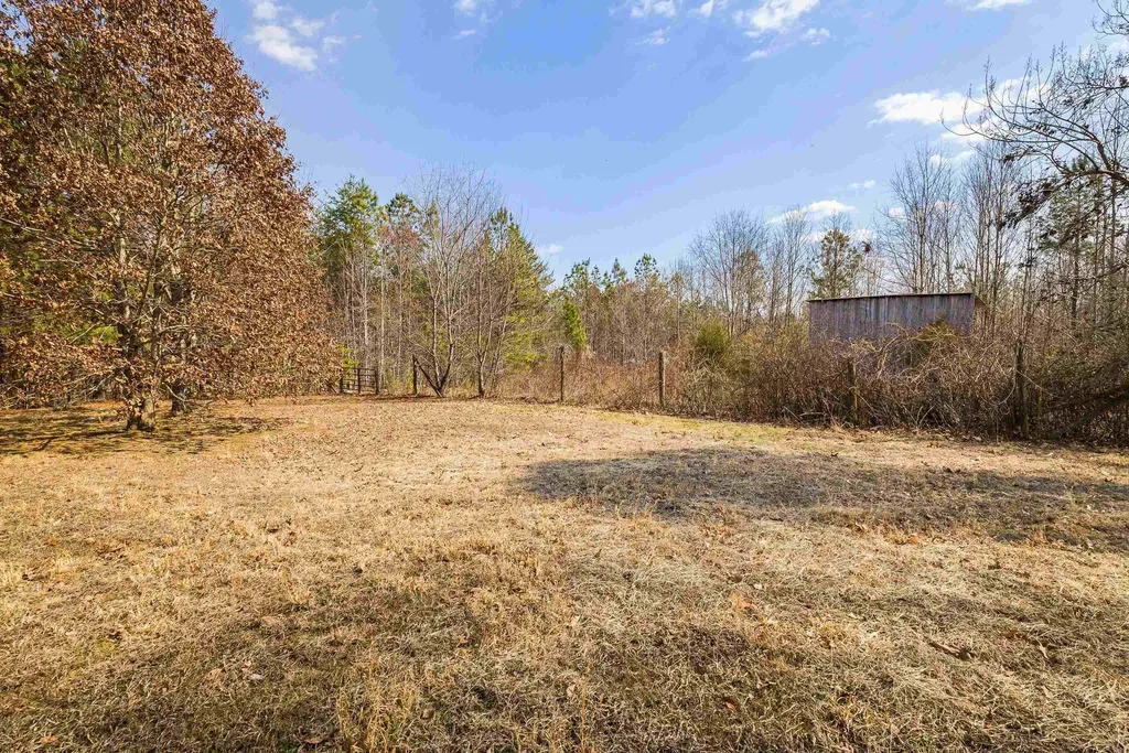 12090 Constitution Route S Scottsville VA 24590