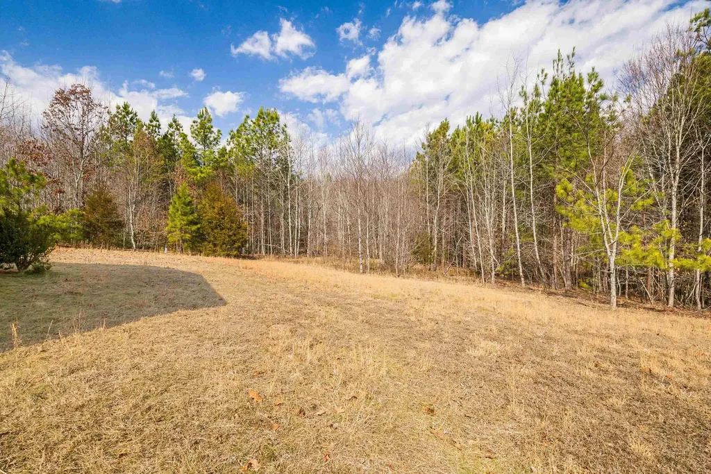 12090 Constitution Route S Scottsville VA 24590