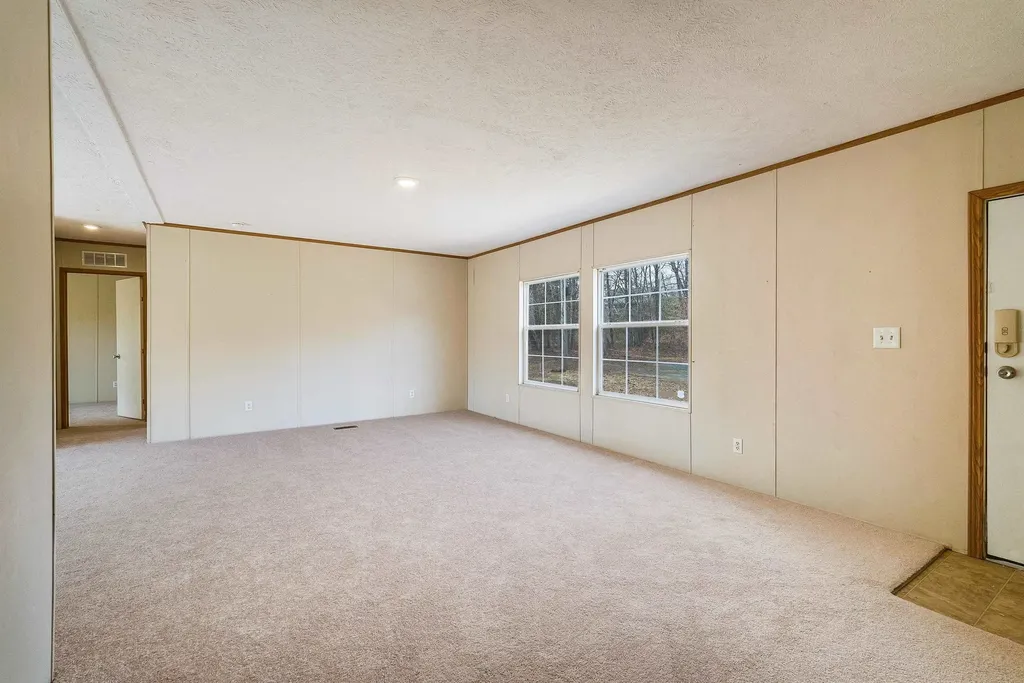 12090 Constitution Route S Scottsville VA 24590