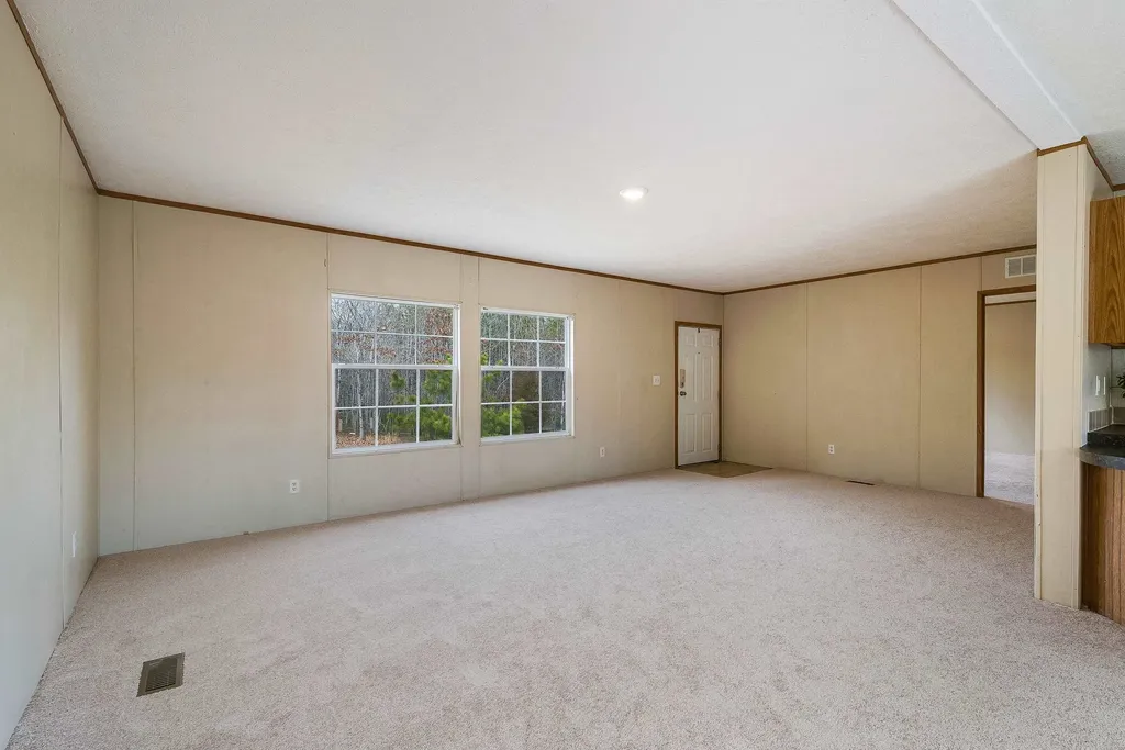 12090 Constitution Route S Scottsville VA 24590