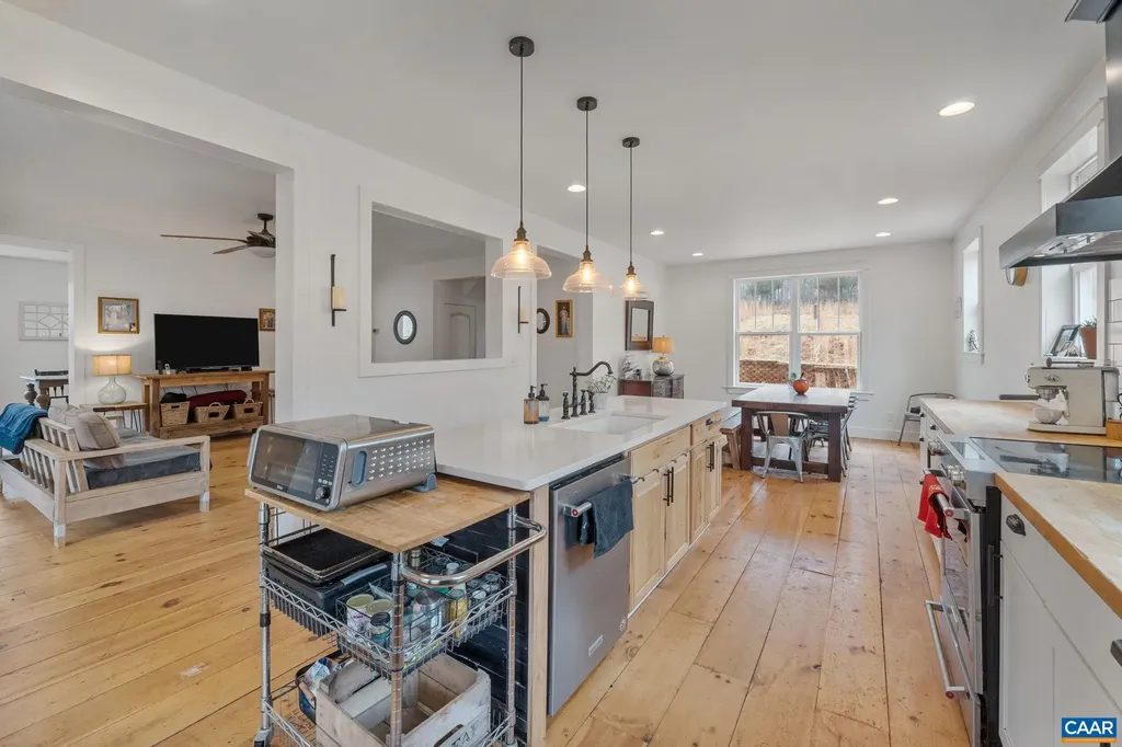 459 Rocky Hollow Road Charlottesville VA 22911