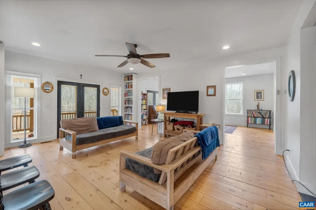 459 Rocky Hollow Road Charlottesville VA 22911