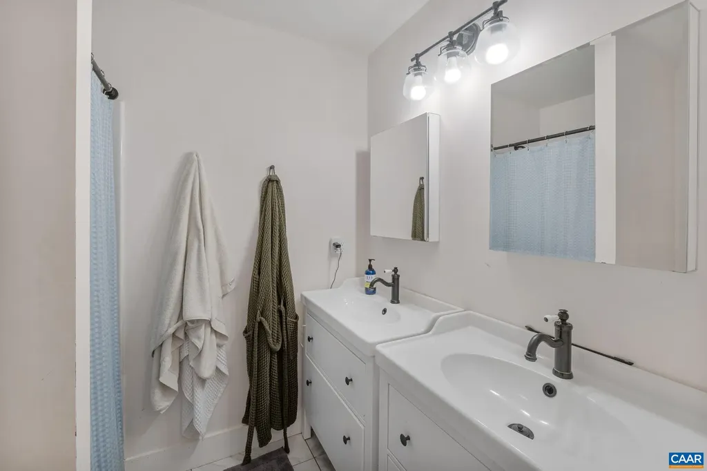 459 Rocky Hollow Road Charlottesville VA 22911