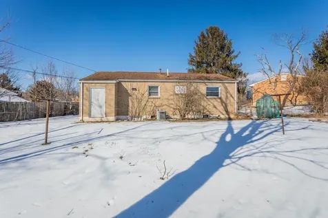 1424 Southampton Court Harrisonburg VA 22801