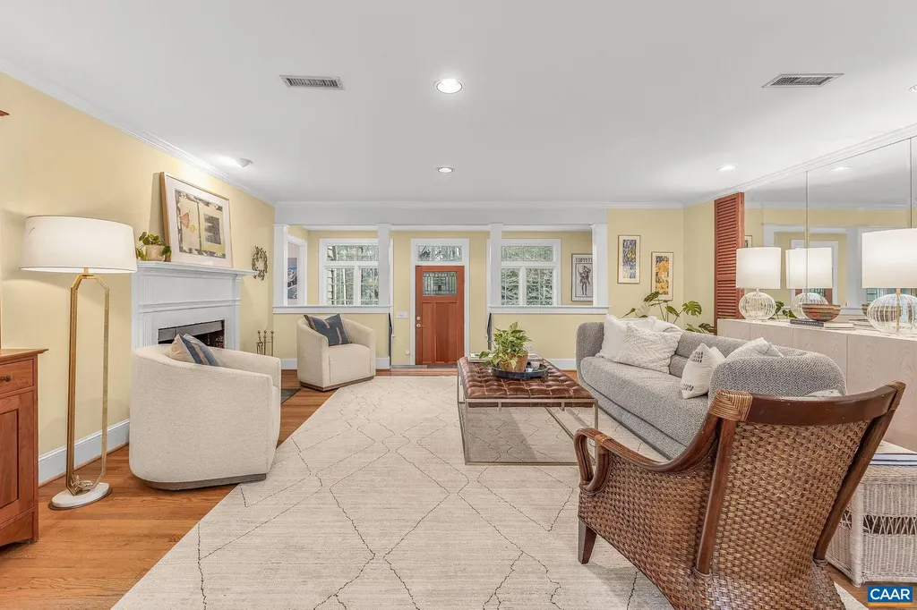 1820 Fendall Avenue Charlottesville VA 22903