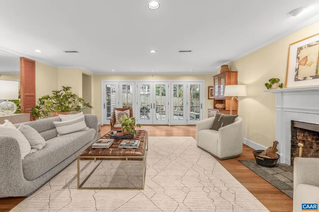 1820 Fendall Avenue Charlottesville VA 22903