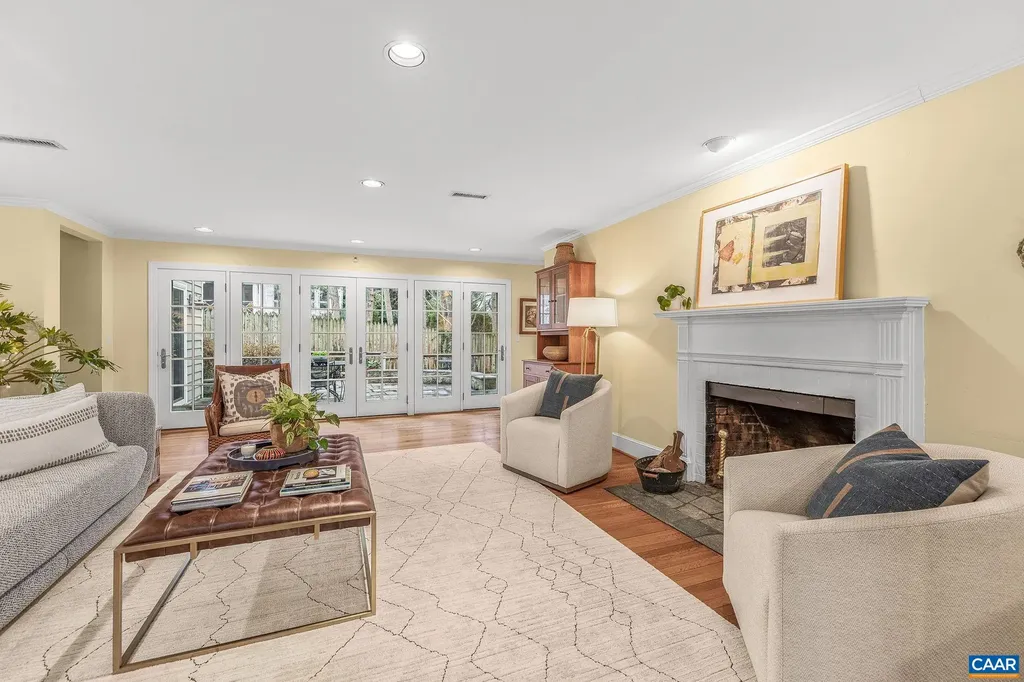 1820 Fendall Avenue Charlottesville VA 22903