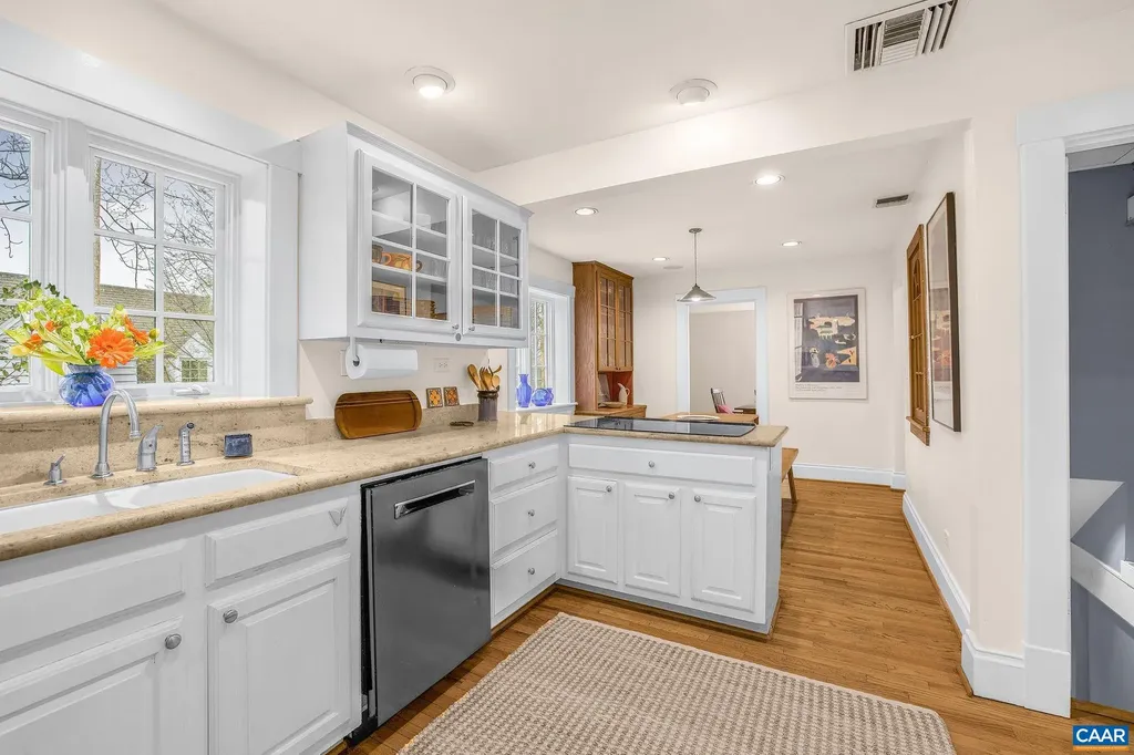 1820 Fendall Avenue Charlottesville VA 22903