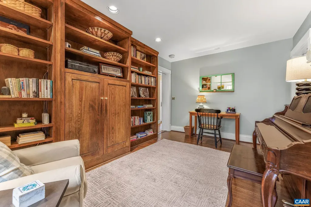 1820 Fendall Avenue Charlottesville VA 22903