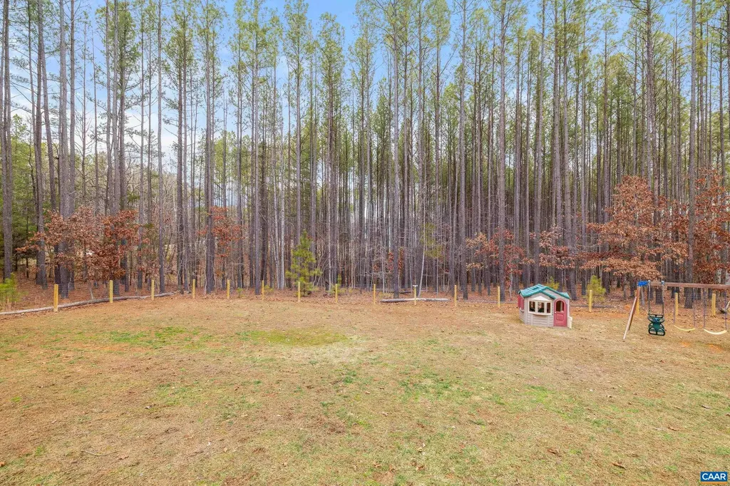 366 Country Creek Way Palmyra VA 22963